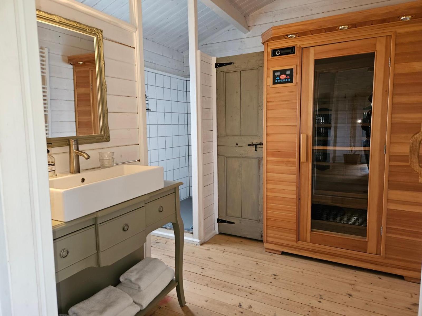 De Zeeuwsche Hoeve Bed & Breakfast Kerkwerve